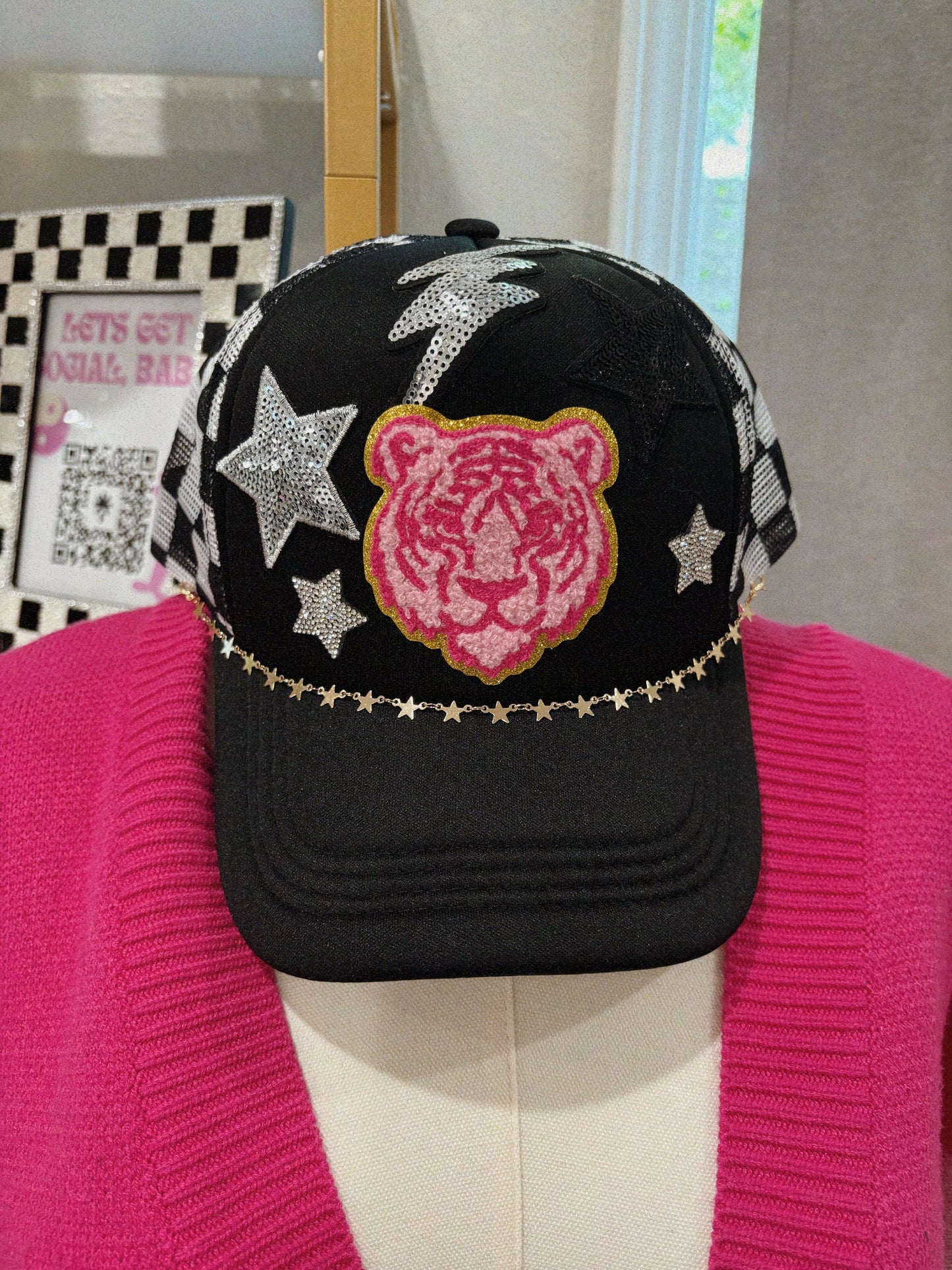 lucky tiger trucker hat